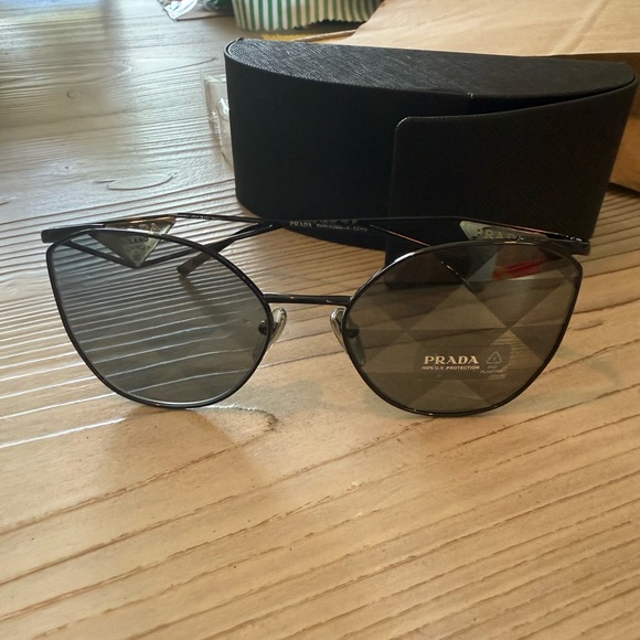 Prada Accessories - Prada Black Aviator Sunglasses Timeless Design